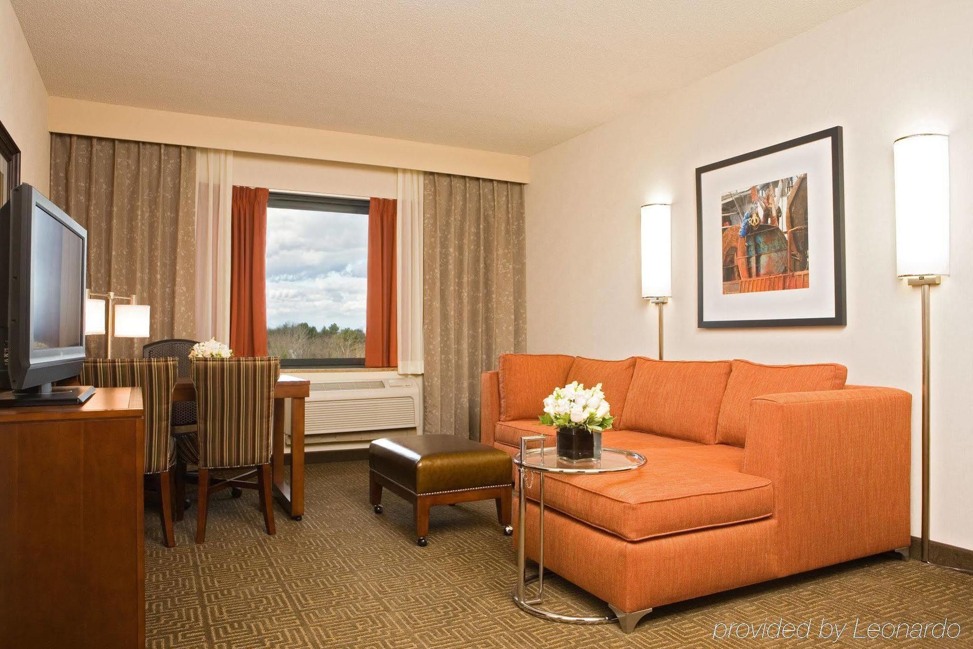 Embassy Suites By Hilton Portland Maine Room photo